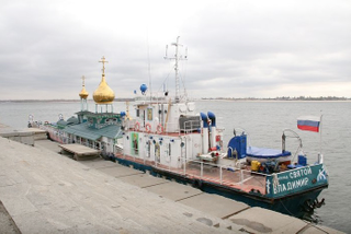 Illustration for article titled These Churches Are Floating on Water
